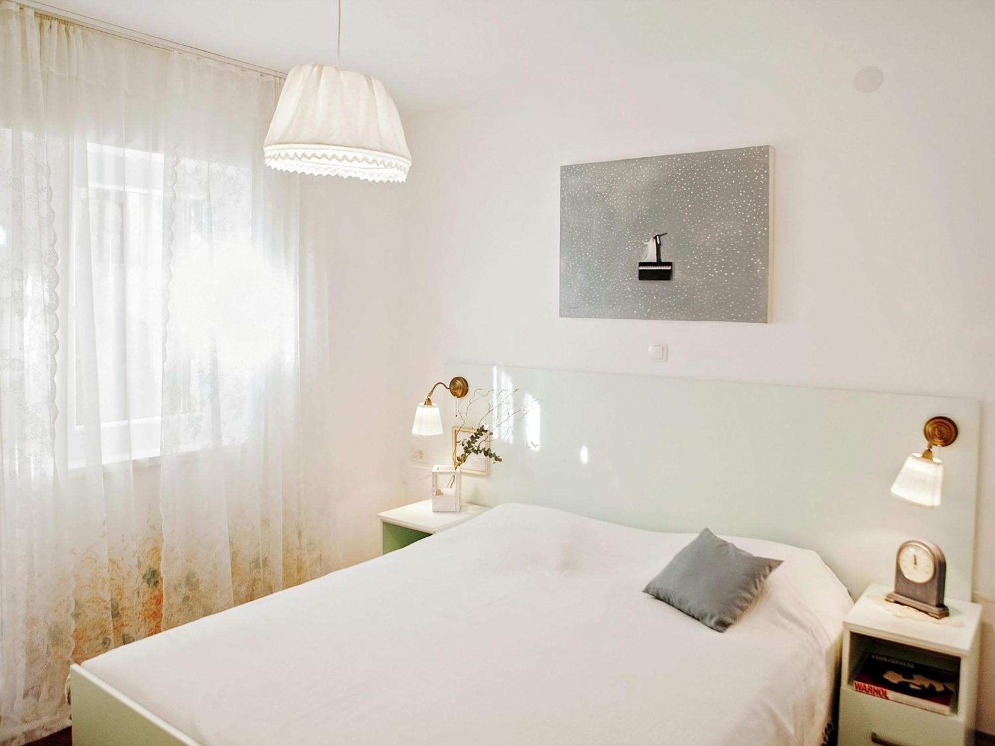 Cozy Apartment With A Balcony And A Sea View 브렐라 외부 사진
