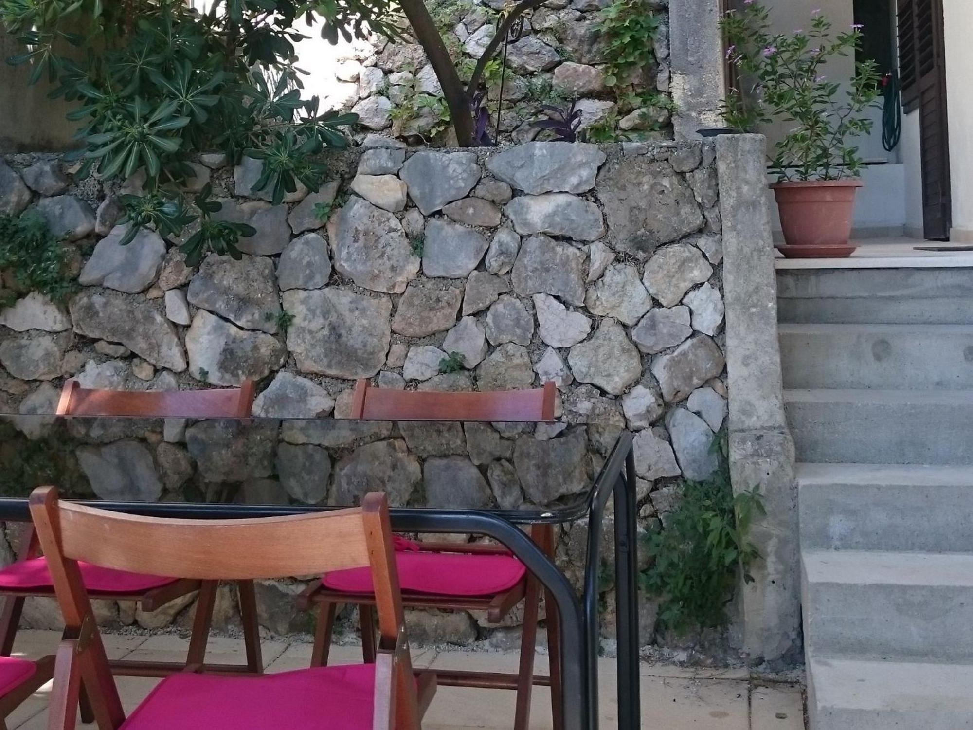 Cozy Apartment With A Balcony And A Sea View 브렐라 외부 사진