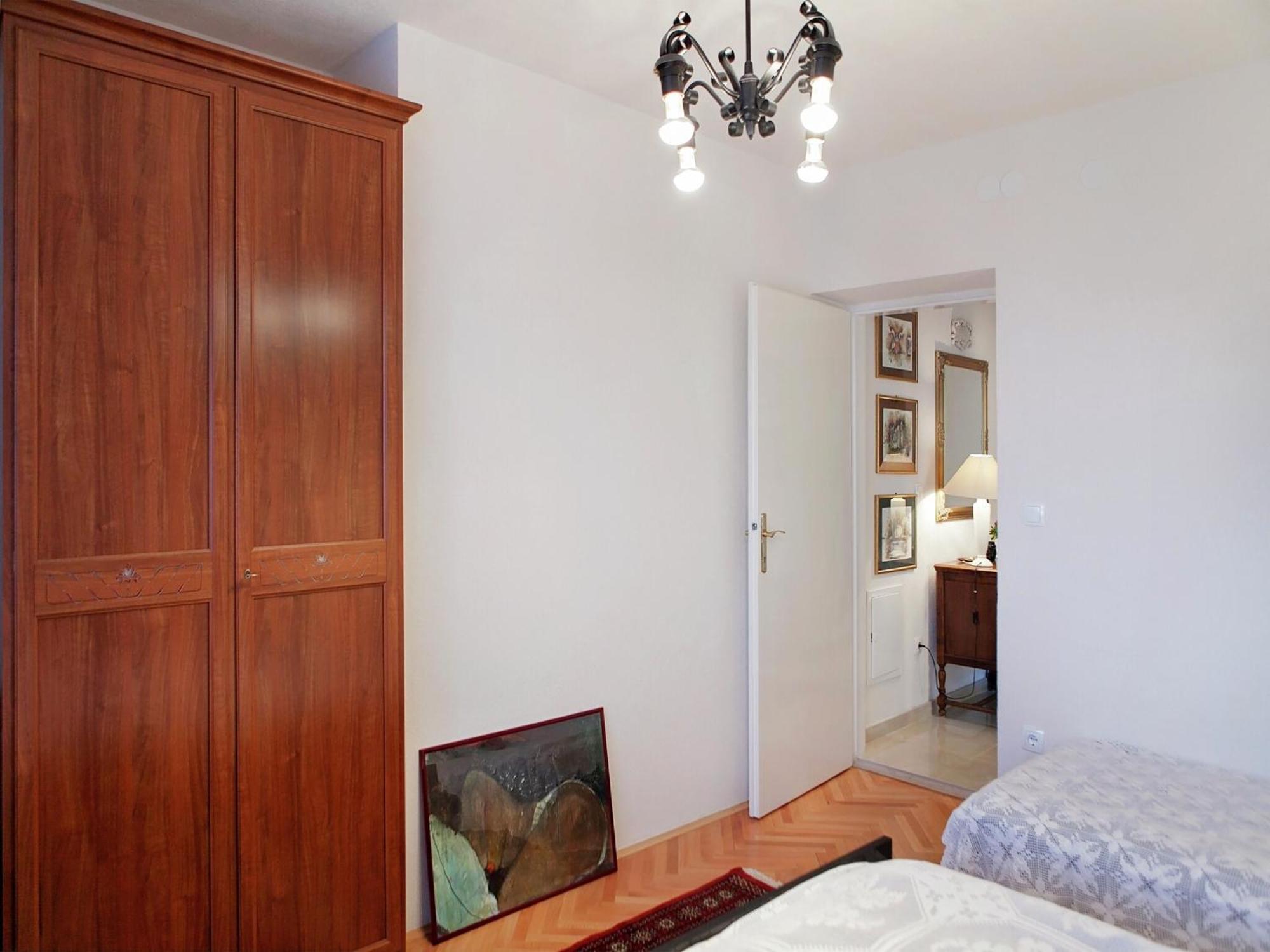 Cozy Apartment With A Balcony And A Sea View 브렐라 외부 사진