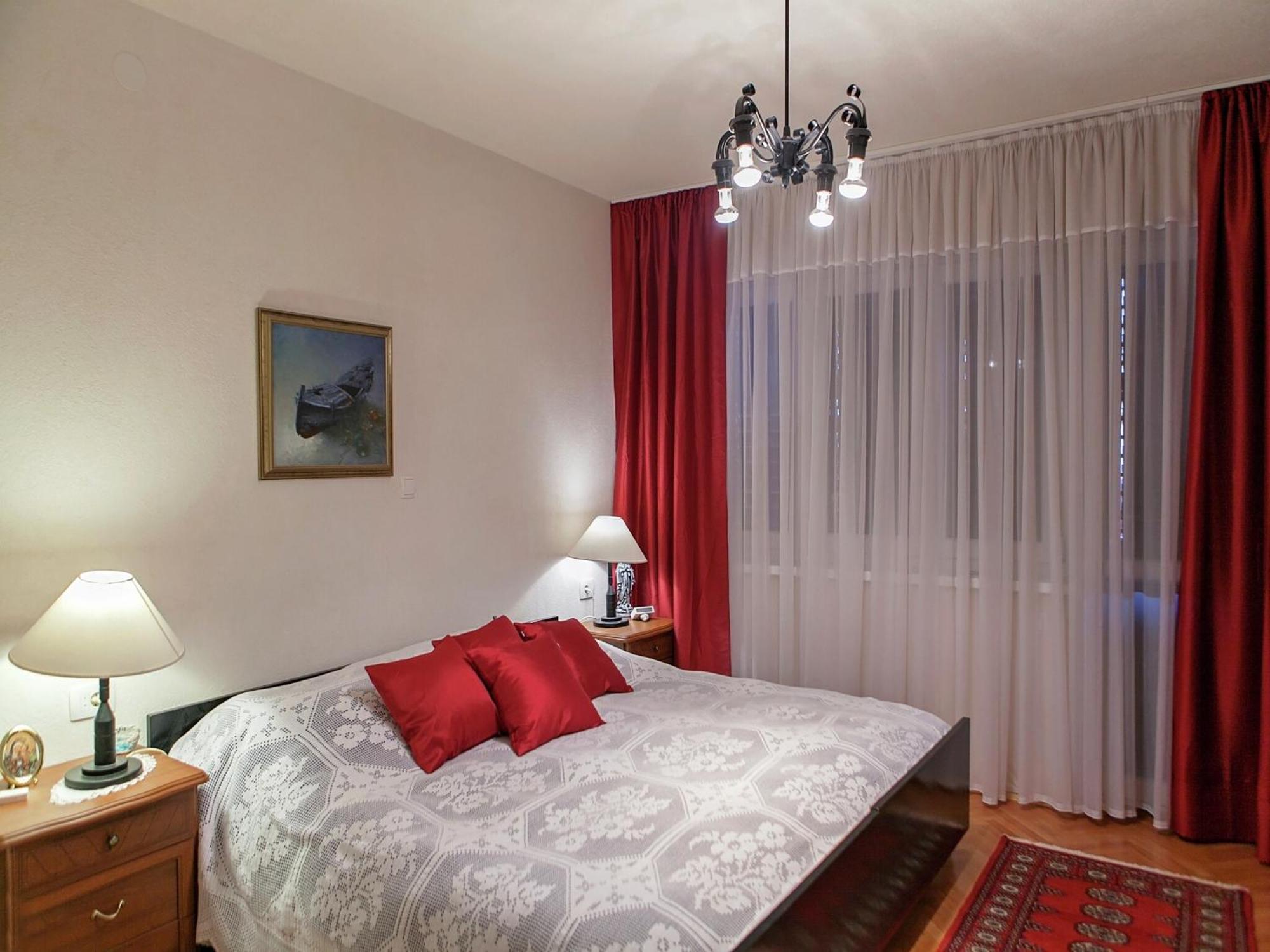 Cozy Apartment With A Balcony And A Sea View 브렐라 외부 사진