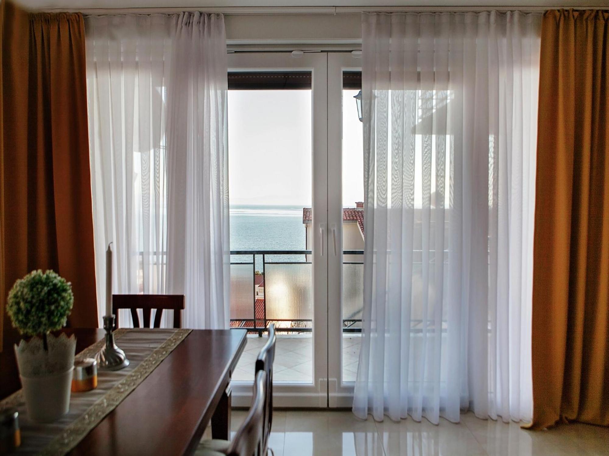 Cozy Apartment With A Balcony And A Sea View 브렐라 외부 사진